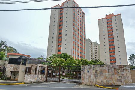 Apartamento à venda com 70m², 3 quartos e 1 vaga Apartamento à venda com 70m², 3 quartos e 1 vagaFachada