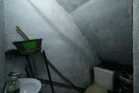 Casa à venda com 70m², 2 quartos e sem vagaLavabo