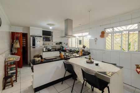 Casa à venda com 136m², 3 quartos e sem vagaCozinha