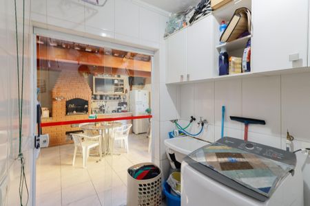 Casa à venda com 136m², 3 quartos e sem vagaÁrea de Serviço