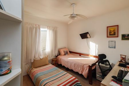 Casa à venda com 136m², 3 quartos e sem vagaSuíte 2