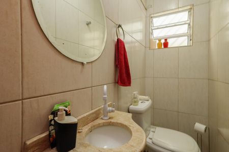 Casa à venda com 136m², 3 quartos e sem vagaLavabo
