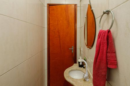 Casa à venda com 136m², 3 quartos e sem vagaLavabo