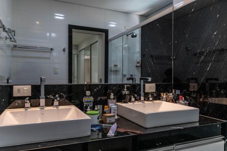 Casa para alugar com 507m², 5 quartos e 3 vagasBanheiro da Suíte 1