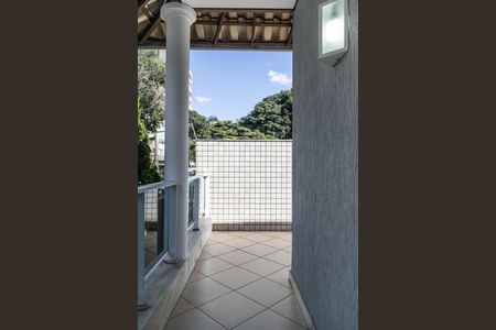 Casa para alugar com 507m², 5 quartos e 3 vagasVaranda da Suíte 1