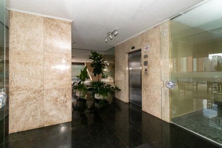 Apartamento à venda com 134m², 3 quartos e 2 vagasHall Social