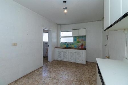 Apartamento à venda com 134m², 3 quartos e 2 vagas Apartamento à venda com 134m², 3 quartos e 2 vagasCozinha