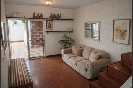 Casa para alugar com 150m², 3 quartos e 3 vagas Casa para alugar com 150m², 3 quartos e 3 vagasSala