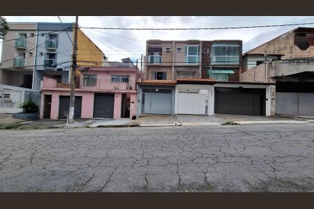 Casa à venda com 142m², 3 quartos e 2 vagasFachada