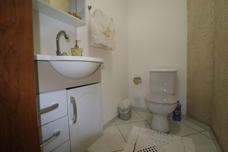 Casa à venda com 142m², 3 quartos e 2 vagasLavabo