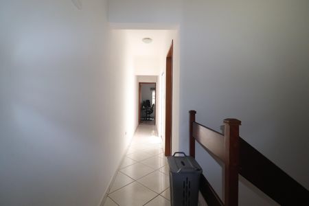 Casa à venda com 142m², 3 quartos e 2 vagasCorredor Quartos