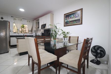 Casa à venda com 142m², 3 quartos e 2 vagasSala de Jantar