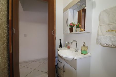 Casa à venda com 142m², 3 quartos e 2 vagasLavabo
