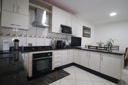 Casa à venda com 142m², 3 quartos e 2 vagasCozinha