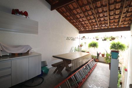 Casa à venda com 142m², 3 quartos e 2 vagasEspaço Gourmet