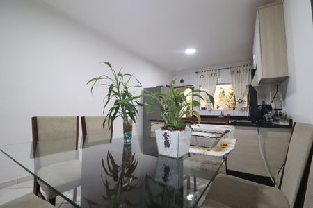 Casa à venda com 142m², 3 quartos e 2 vagasSala de Jantar