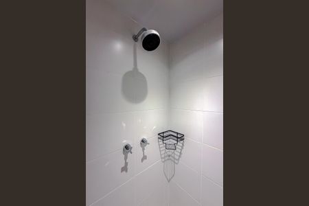 Banheiro de kitnet/studio para alugar com 1 quarto, 24m² em Vila Mariana, São Paulo