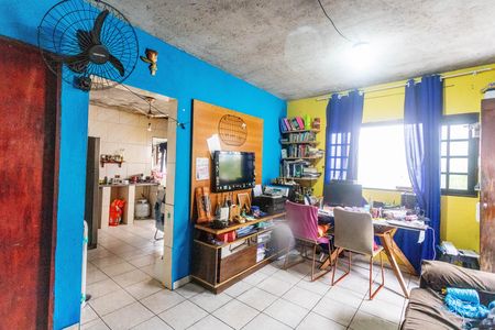 Casa à venda com 250m², 4 quartos e 6 vagas Casa à venda com 250m², 4 quartos e 6 vagasCasa 2 - sala