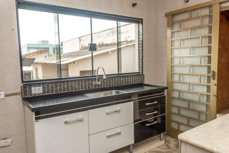 Casa para alugar com 98m², 2 quartos e 2 vagas Casa para alugar com 98m², 2 quartos e 2 vagasDetalhe cozinha-Pia