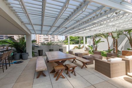 Apartamento à venda com 90m², 2 quartos e 2 vagasChurrasqueira