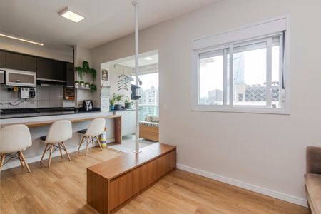 Apartamento à venda com 90m², 2 quartos e 2 vagasSala/ Cozinha