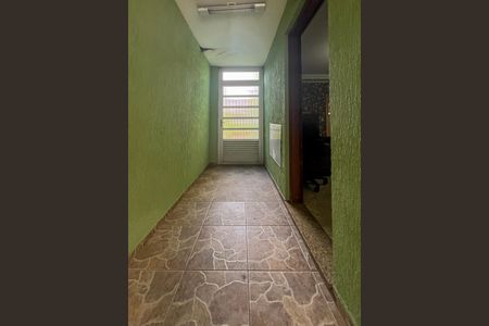 Casa à venda com 143m², 3 quartos e 2 vagasEntrada