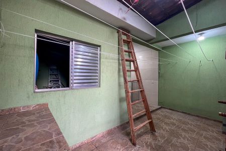 Casa à venda com 143m², 3 quartos e 2 vagasQuintal