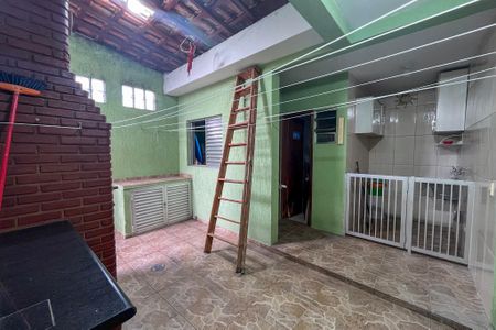 Casa à venda com 143m², 3 quartos e 2 vagasQuintal