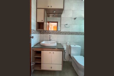 Casa à venda com 143m², 3 quartos e 2 vagasBanheiro da Suíte