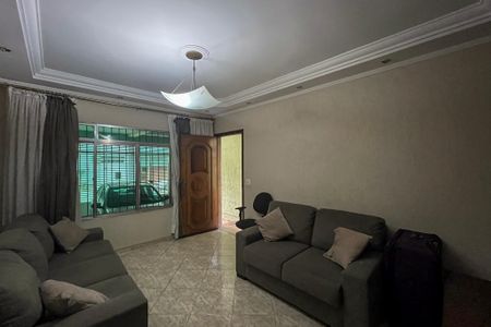 Casa à venda com 143m², 3 quartos e 2 vagasSala