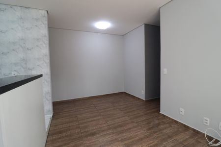 Apartamento para alugar com 78m², 2 quartos e 1 vagaSala