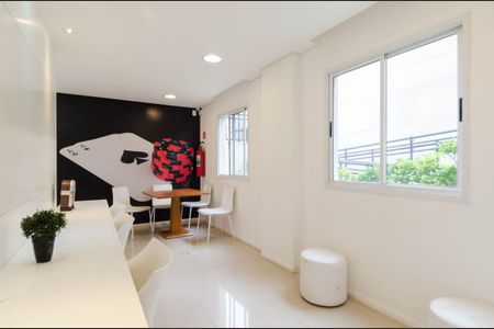 Apartamento para alugar com 78m², 2 quartos e 1 vaga Apartamento para alugar com 78m², 2 quartos e 1 vagaÁrea comum - Salão de jogos