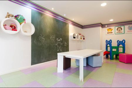 Apartamento para alugar com 78m², 2 quartos e 1 vaga Apartamento para alugar com 78m², 2 quartos e 1 vagaÁrea comum - Brinquedoteca