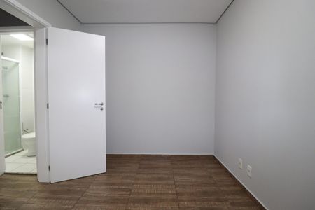 Quarto 1 de apartamento à venda com 2 quartos, 70m² em Vila Metalúrgica, Santo André