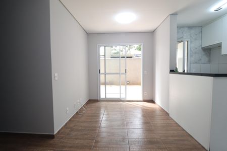 Apartamento para alugar com 78m², 2 quartos e 1 vagaSala