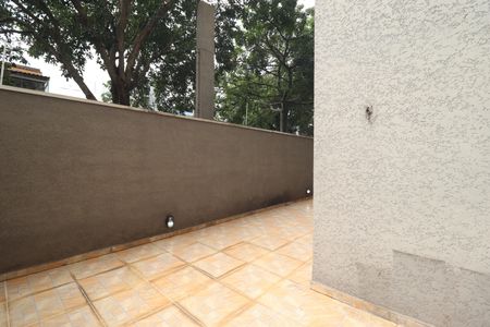 Apartamento para alugar com 78m², 2 quartos e 1 vagaQuintal