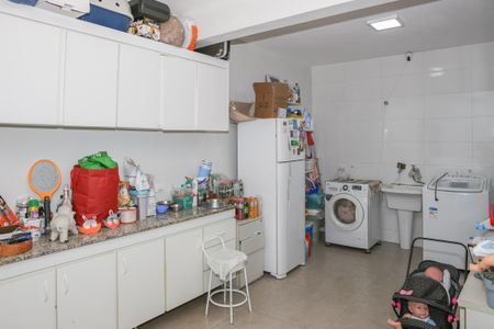 Casa à venda com 205m², 3 quartos e 2 vagasÁrea de Serviço