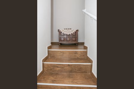 Escada de casa à venda com 3 quartos, 205m² em Vila Leopoldina, São Paulo