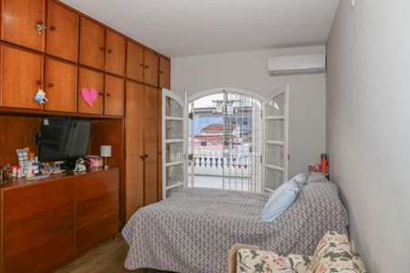 Casa à venda com 205m², 3 quartos e 2 vagasSuíte 1