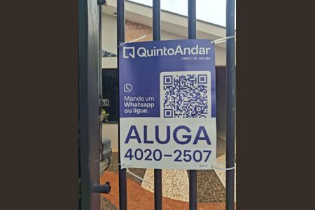 Casa para alugar com 300m², 3 quartos e 2 vagas Casa para alugar com 300m², 3 quartos e 2 vagas Placa instalada (Casa 2-Fundos)
