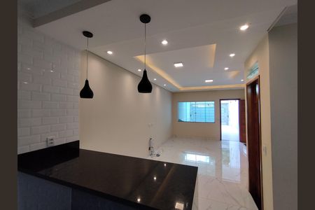 Casa à venda com 123m², 3 quartos e 3 vagas Casa à venda com 123m², 3 quartos e 3 vagasSala