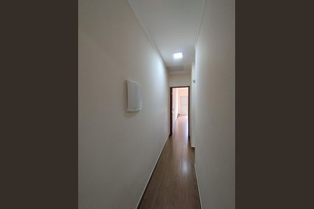 Casa à venda com 123m², 3 quartos e 3 vagas Casa à venda com 123m², 3 quartos e 3 vagasCorredor