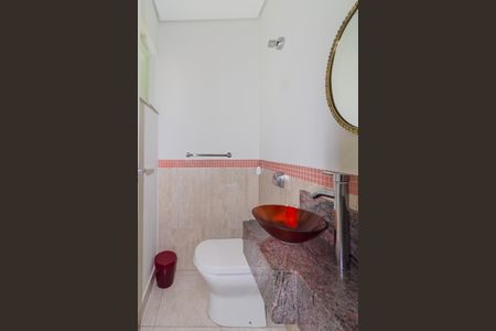 Casa à venda com 120m², 2 quartos e 2 vagasLavabo
