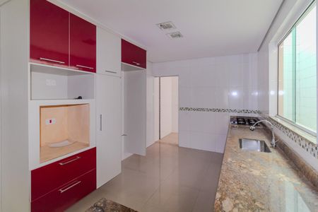 Casa à venda com 120m², 2 quartos e 2 vagasCozinha