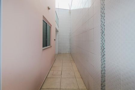 Casa à venda com 120m², 2 quartos e 2 vagasÁrea de Serviço