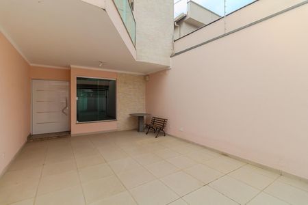 Casa à venda com 120m², 2 quartos e 2 vagasGaragem