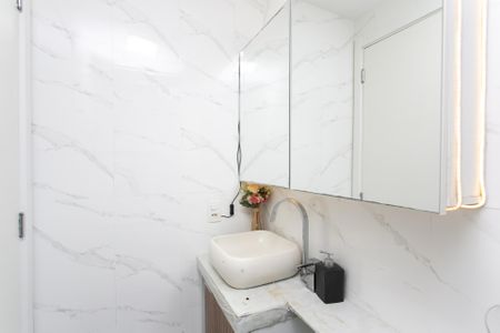 Apartamento para alugar com 34m², 2 quartos e sem vagaBanheiro 