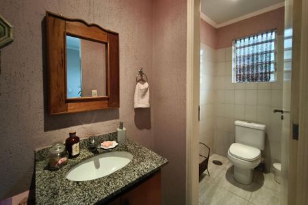 Casa à venda com 254m², 4 quartos e 4 vagasLavabo