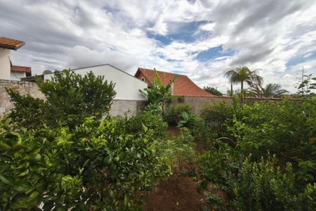 Casa à venda com 254m², 4 quartos e 4 vagasQuintal - Jardim