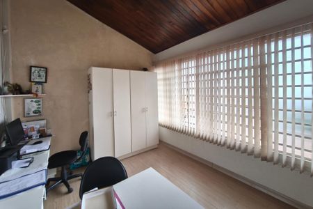 Casa à venda com 254m², 4 quartos e 4 vagasQuarto 4